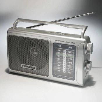 Radio TS-457